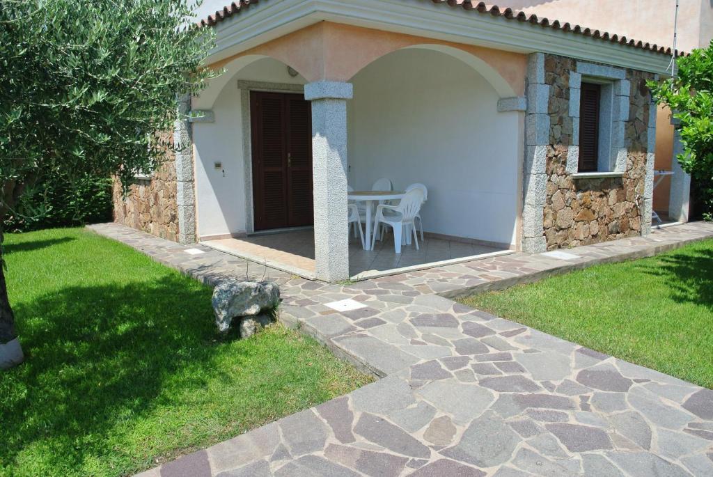 Case Vacanza Fenicotteri Сан-Теодоро Экстерьер фото