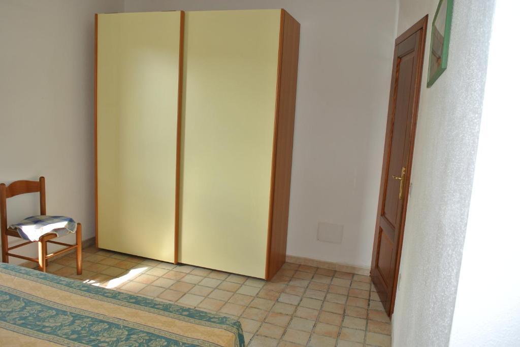 Case Vacanza Fenicotteri Сан-Теодоро Экстерьер фото